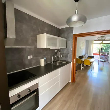 Cristianos Holidays Apartment