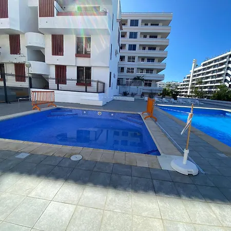 Cristianos Holidays Apartment